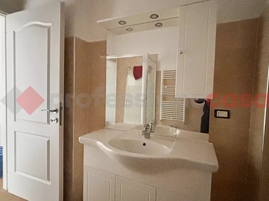 Immagine 6 di Appartamento in vendita  in Via san Benedetto, 3 a Torre Cajetani