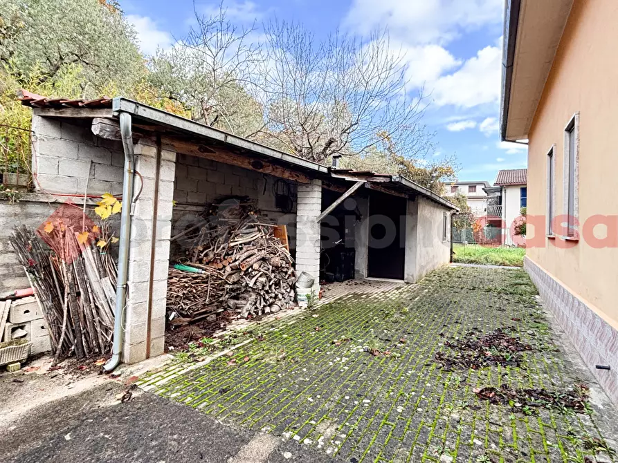 Immagine 4 di Appartamento in vendita  in Via san Benedetto, 3 a Torre Cajetani
