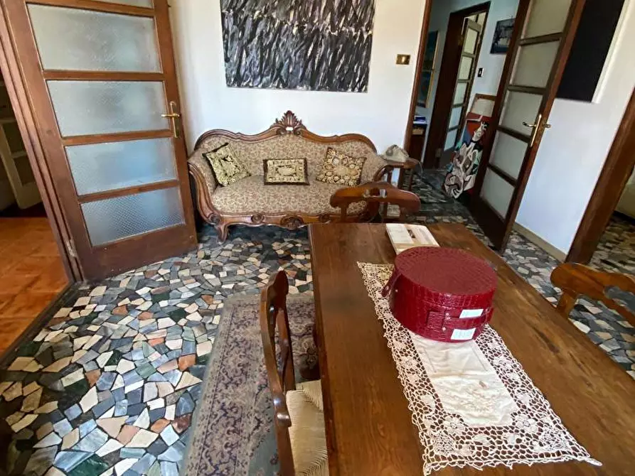 Immagine 9 di Villa in vendita  in Viale della Repubblica, 9 a Russi