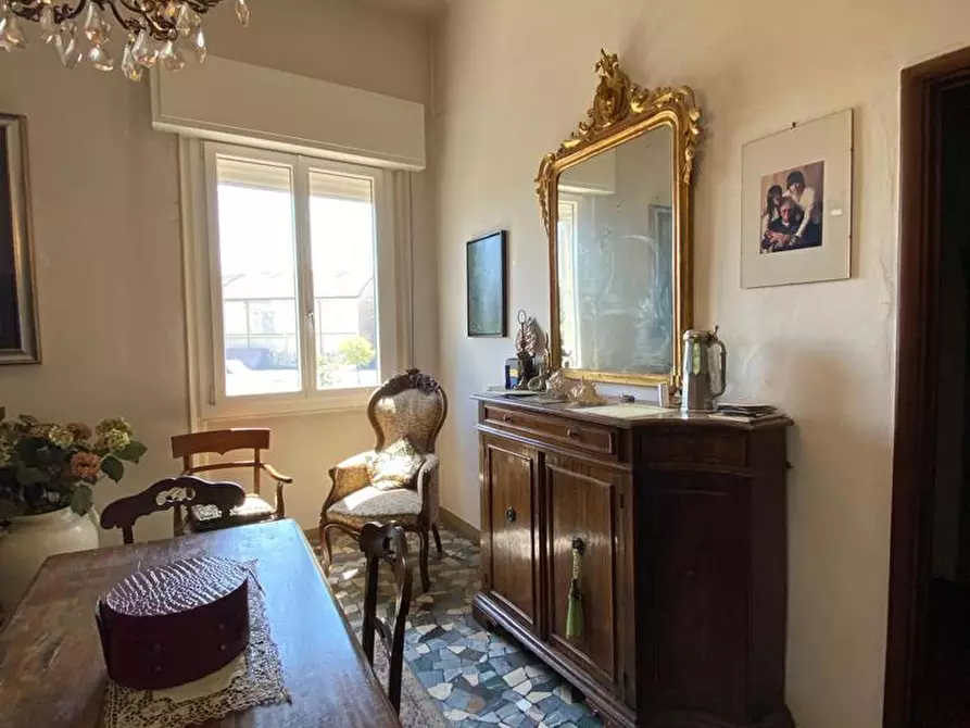 Immagine 10 di Villa in vendita  in Viale della Repubblica, 9 a Russi