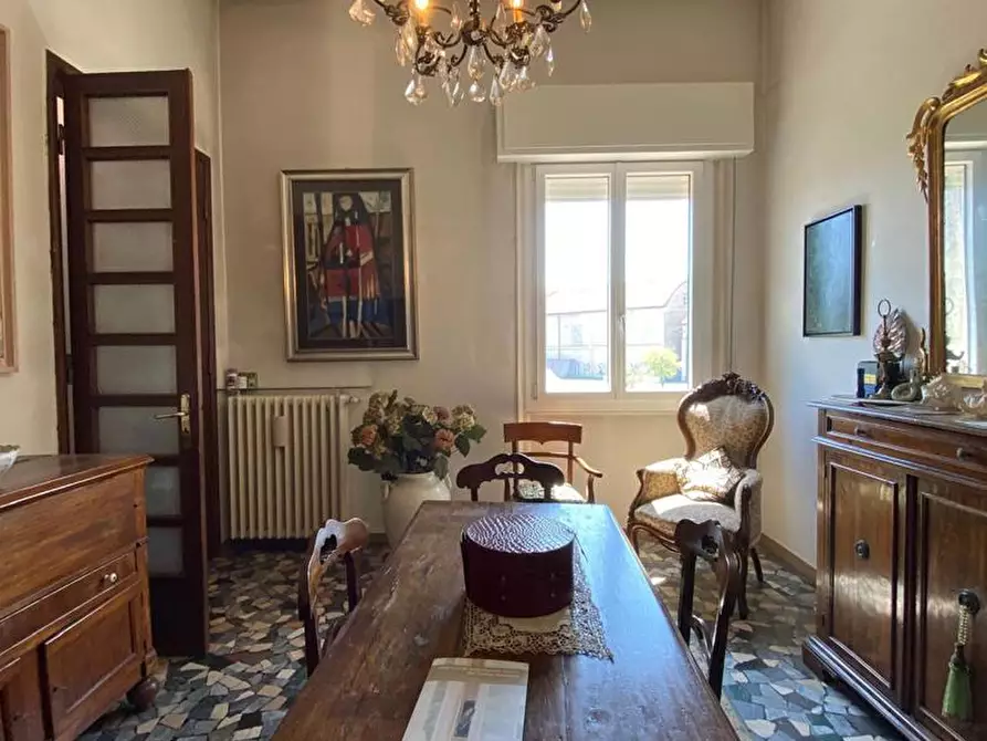 Immagine 7 di Villa in vendita  in Viale della Repubblica, 9 a Russi
