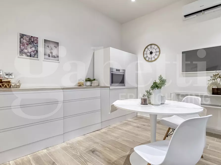 Immagine 5 di Appartamento in vendita  in Via Aurelio Saffi a Bologna