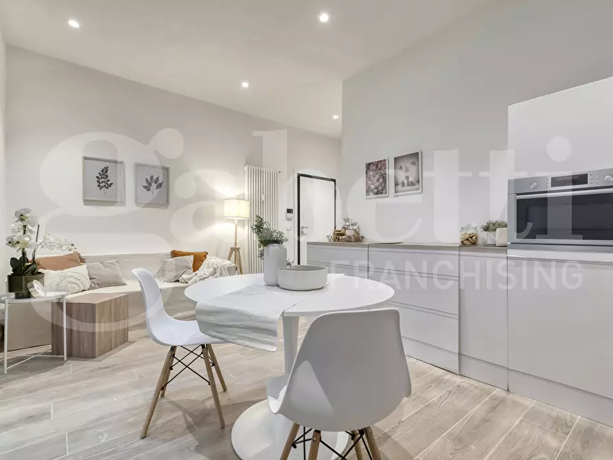 Immagine 7 di Appartamento in vendita  in Via Aurelio Saffi a Bologna