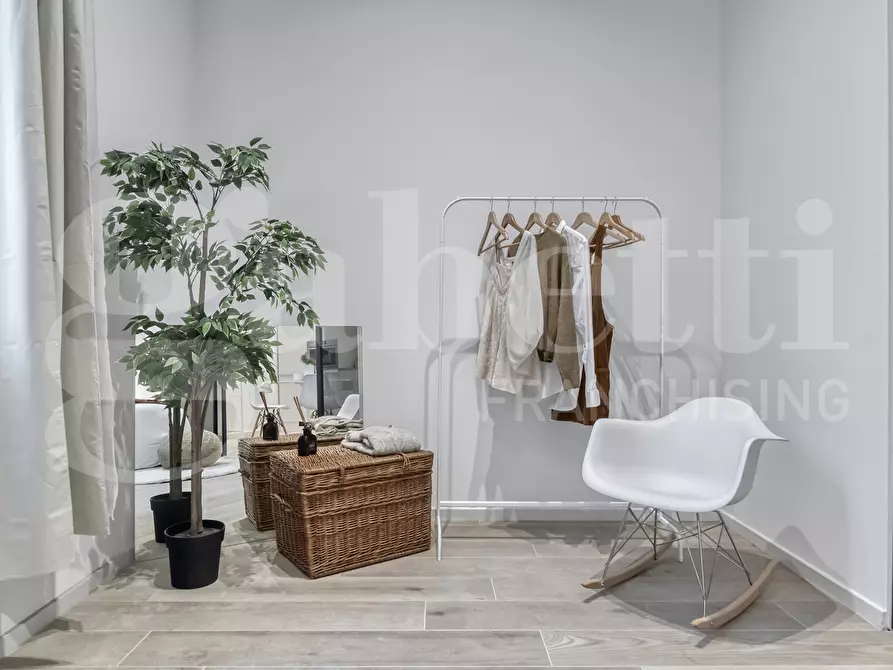 Immagine 19 di Appartamento in vendita  in Via Aurelio Saffi a Bologna