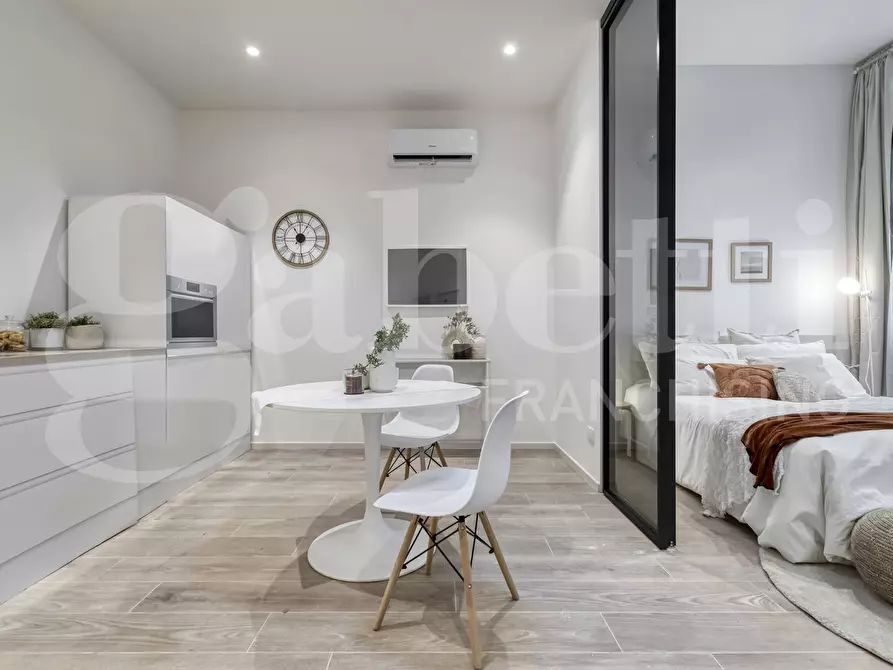 Immagine 4 di Appartamento in vendita  in Via Aurelio Saffi a Bologna
