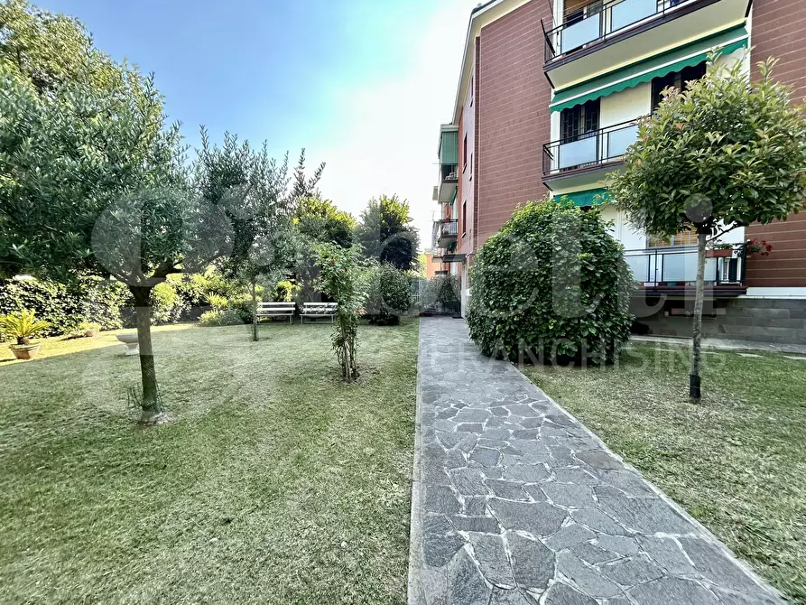 Immagine 2 di Appartamento in vendita  in Via Luigi Tukory a Bologna