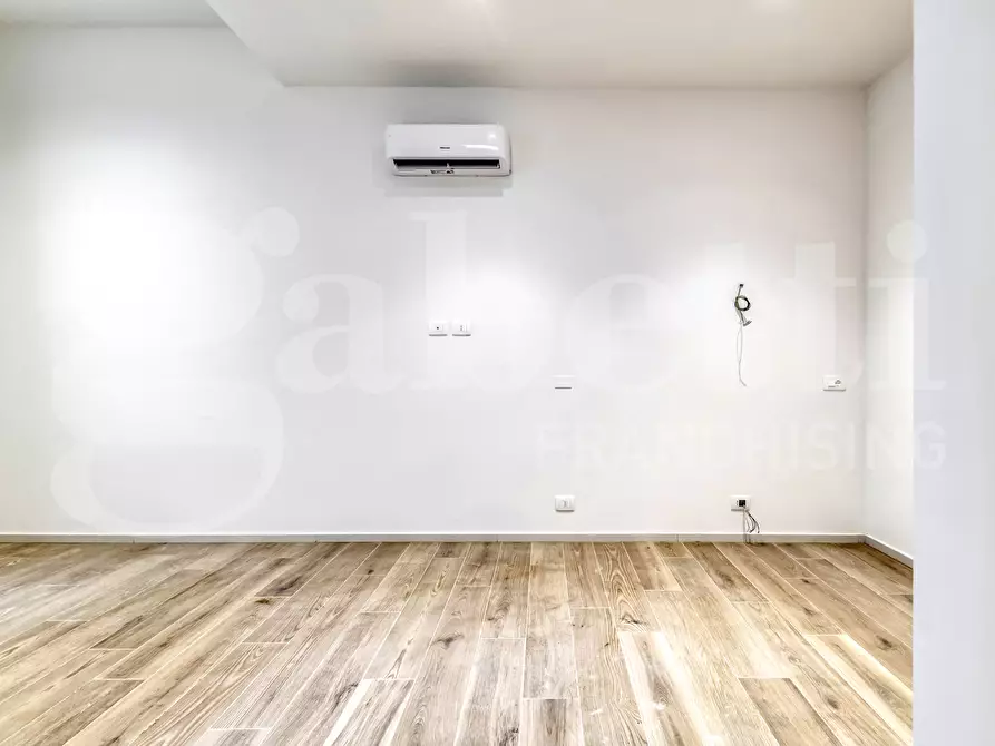 Immagine 7 di Appartamento in vendita  in Via SAFFI a Bologna