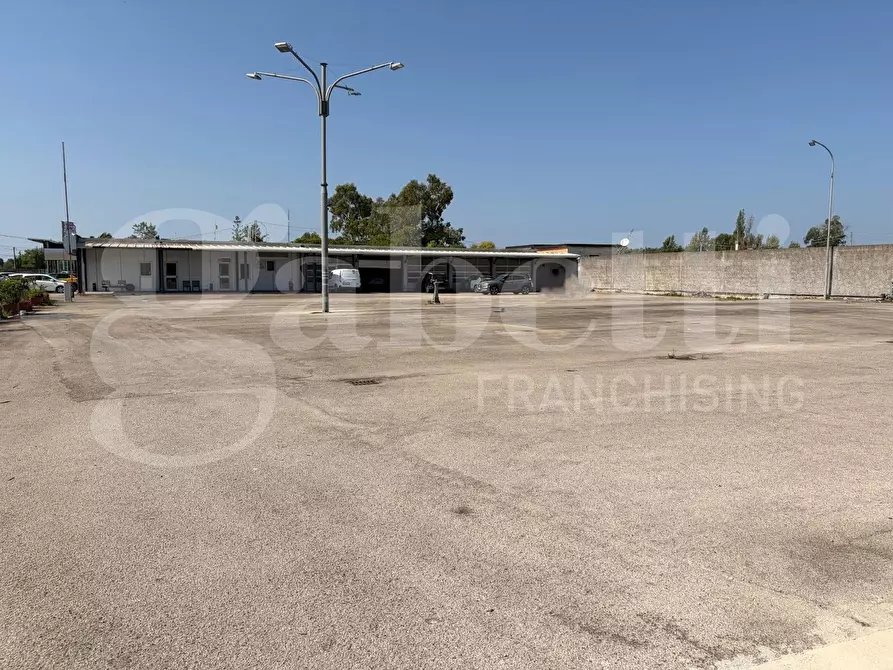 Immagine 13 di Capannone industriale in affitto  in Strada Statale Pontina Km 75, 148 a Latina
