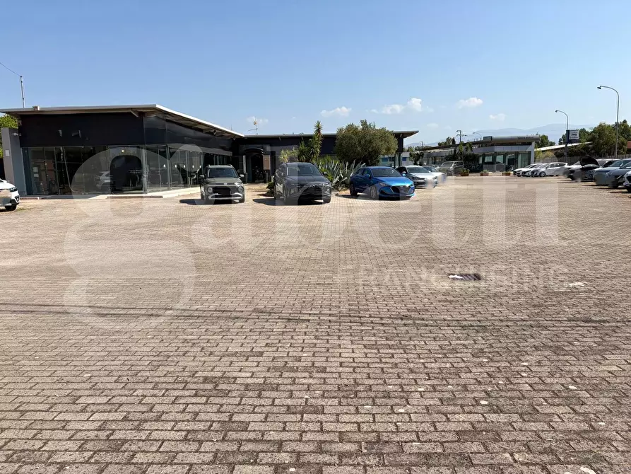 Immagine 1 di Capannone industriale in affitto  in Strada Statale Pontina Km 75, 148 a Latina