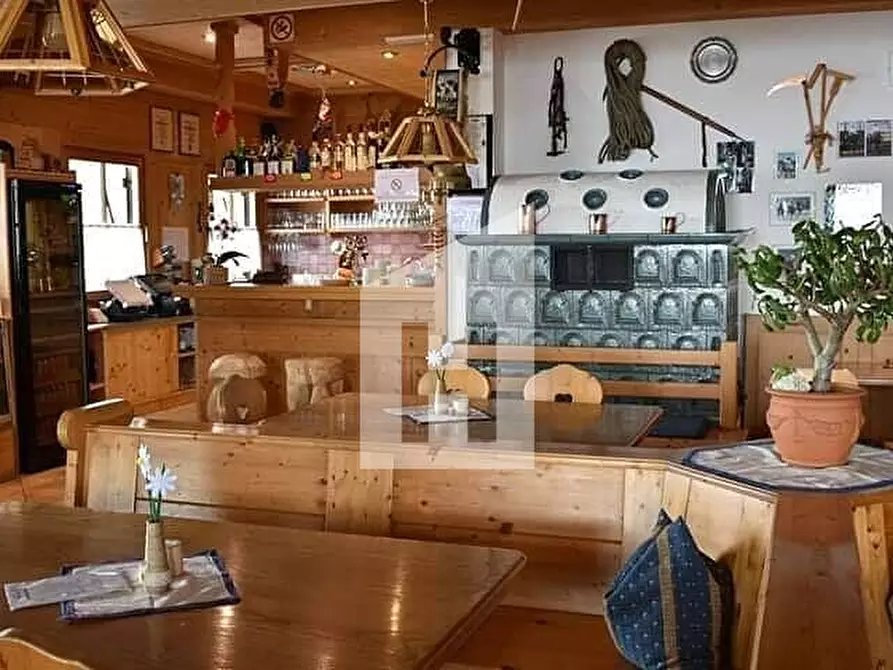 Immagine 7 di Bar / Ristorante in vendita  a Cavareno
