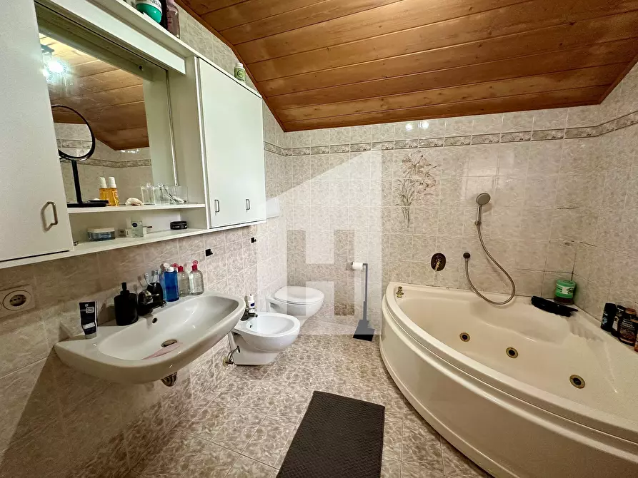 Immagine 9 di Appartamento in vendita  in S.s.d.v, Via Heppenheim, 30, 39052 Caldaro BZ, Italia a Caldaro Sulla Strada Del Vino .Kaltern An De.