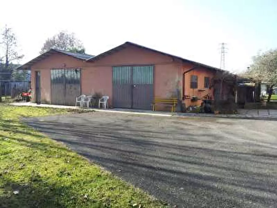 Immagine 2 di Villa in vendita  a Gaiarine