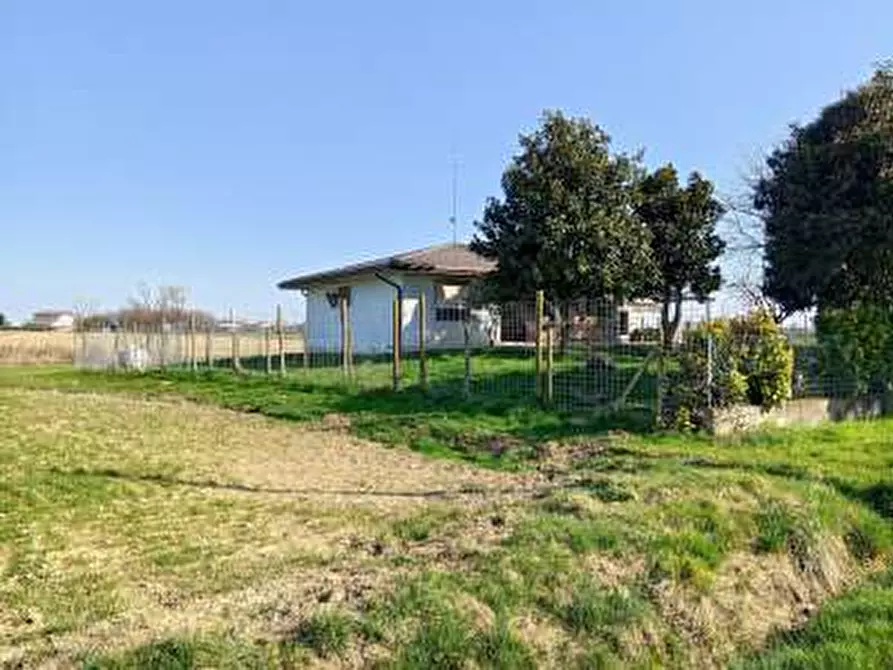 Immagine 2 di Villa in vendita  a Brugnera