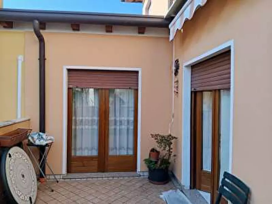 Immagine 12 di Casa trifamiliare in vendita  a Brugnera