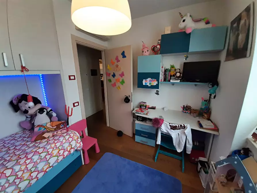 Immagine 14 di Appartamento in vendita  in Via Boschette a San Felice Del Benaco