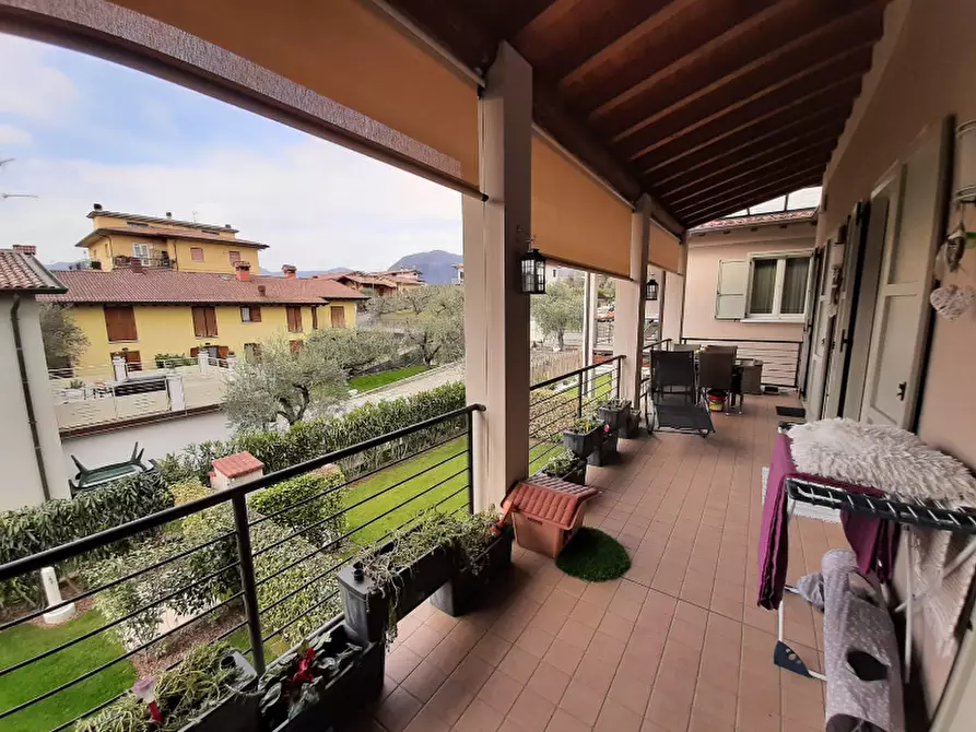 Immagine 5 di Appartamento in vendita  in Via Boschette a San Felice Del Benaco