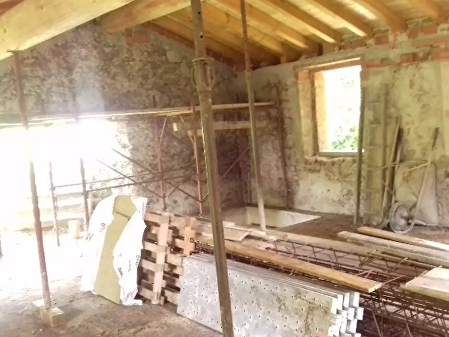 Immagine 14 di Rustico / casale in vendita  in Via Strada Statale a Lavenone