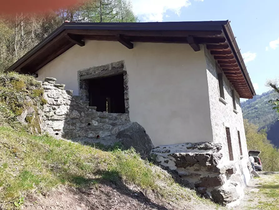 Immagine 5 di Rustico / casale in vendita  in Via Strada Statale a Lavenone