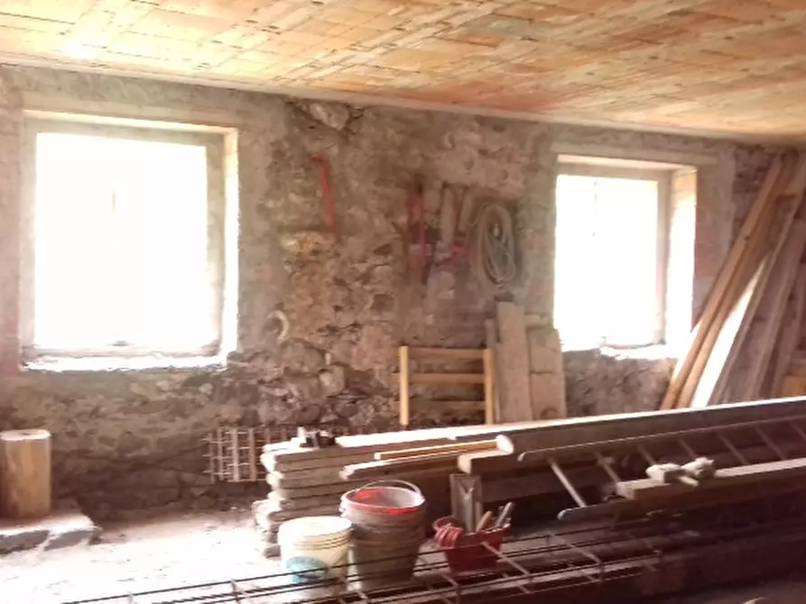 Immagine 12 di Rustico / casale in vendita  in Via Strada Statale a Lavenone