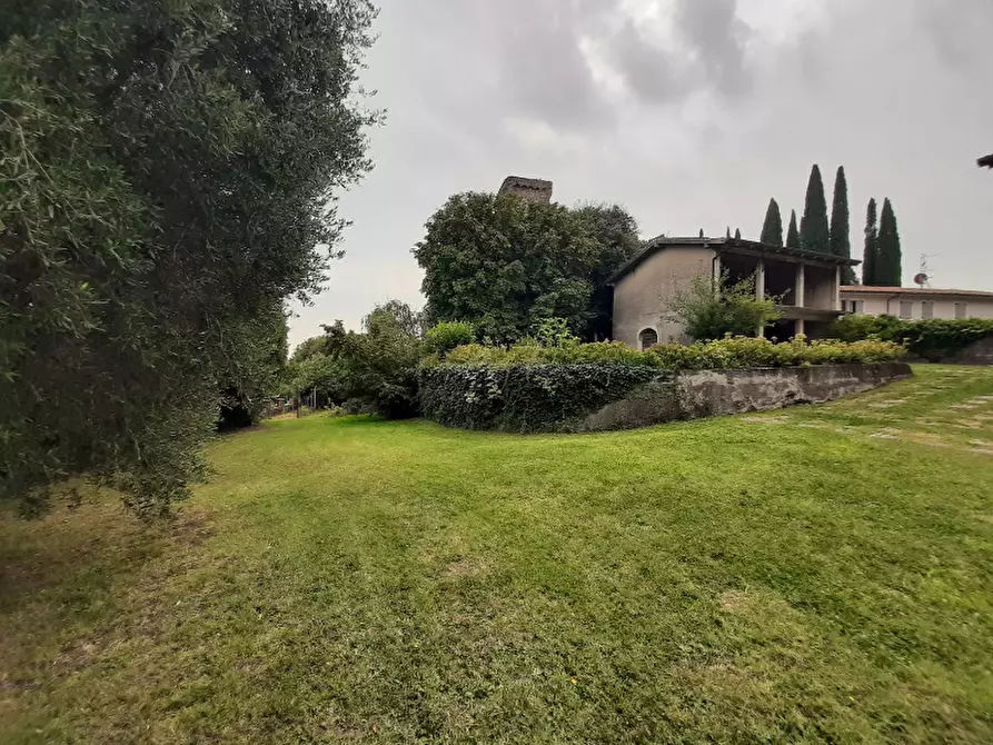 Immagine 13 di Villa in vendita  in Via Cavour a San Felice Del Benaco