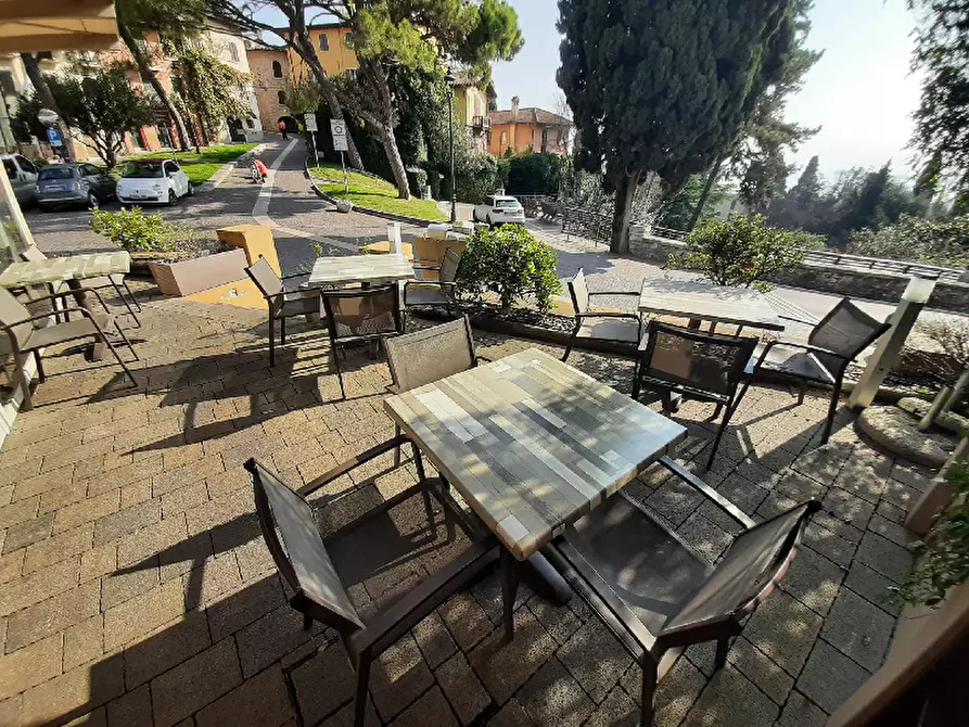 Immagine 11 di Attività commerciale in vendita  in Via Zanardelli a Gardone Riviera