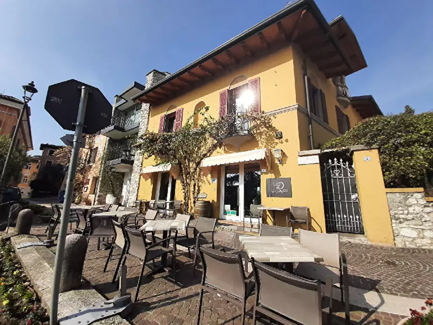 Immagine 6 di Attività commerciale in vendita  in Via Zanardelli a Gardone Riviera