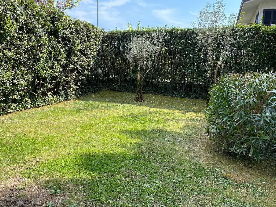 Immagine 7 di Villa in affitto  in Via Serraglie a Manerba Del Garda