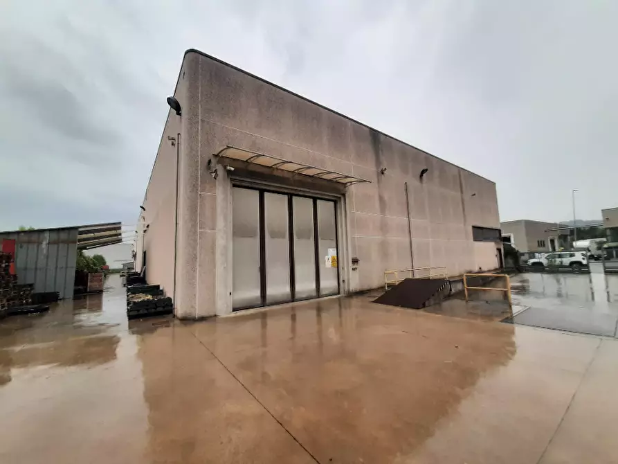 Immagine 7 di Capannone industriale in vendita  in Via Campo Mas cior a Puegnago Sul Garda