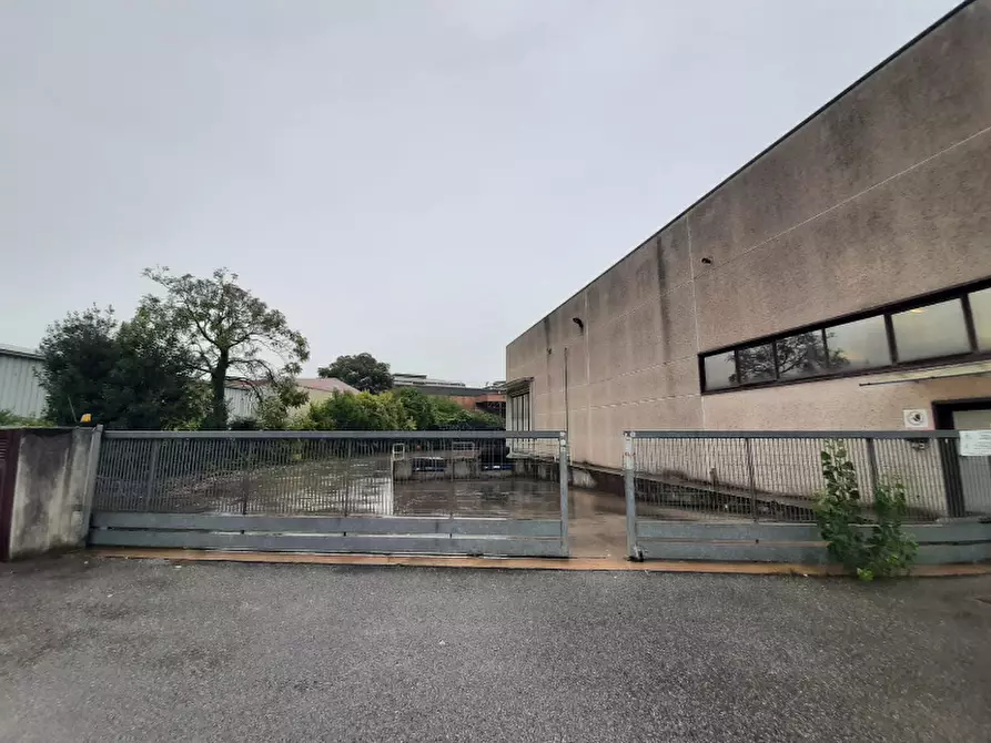 Immagine 17 di Capannone industriale in vendita  in Via Campo Mas cior a Puegnago Sul Garda