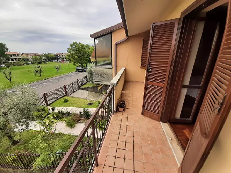 Immagine 8 di Villetta a schiera in vendita  in Via primo maggio a Manerba Del Garda