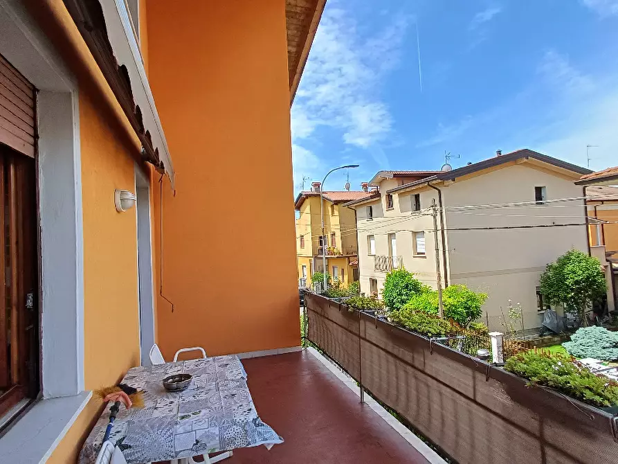 Immagine 9 di Villa in vendita  in Via Canossi a Rezzato