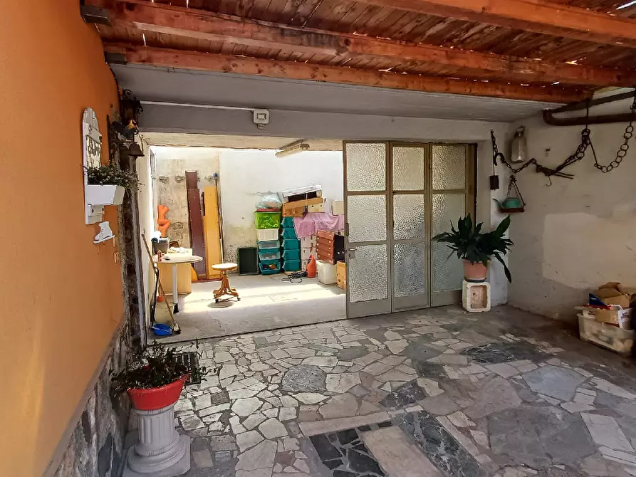 Immagine 14 di Villa in vendita  in Via Canossi a Rezzato