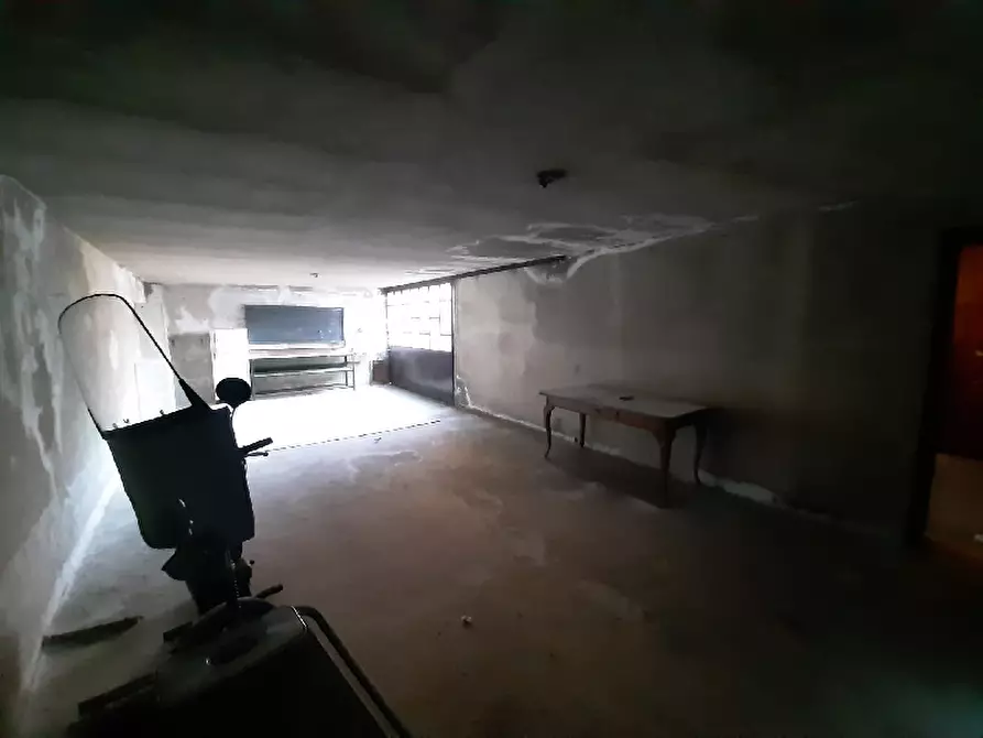 Immagine 19 di Villa in vendita  in Via Benaco a Puegnago Sul Garda