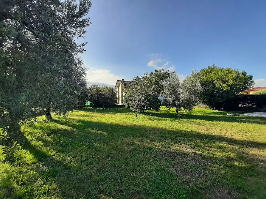 Immagine 4 di Villa in vendita  in Via Benaco a Puegnago Sul Garda