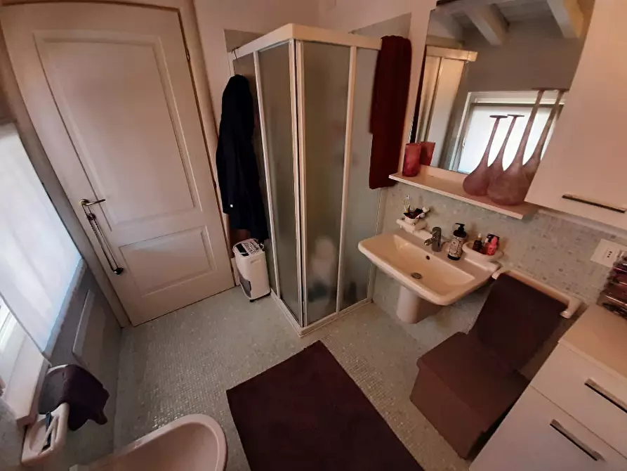 Immagine 20 di Appartamento in vendita  in Via Vedrine a Polpenazze Del Garda