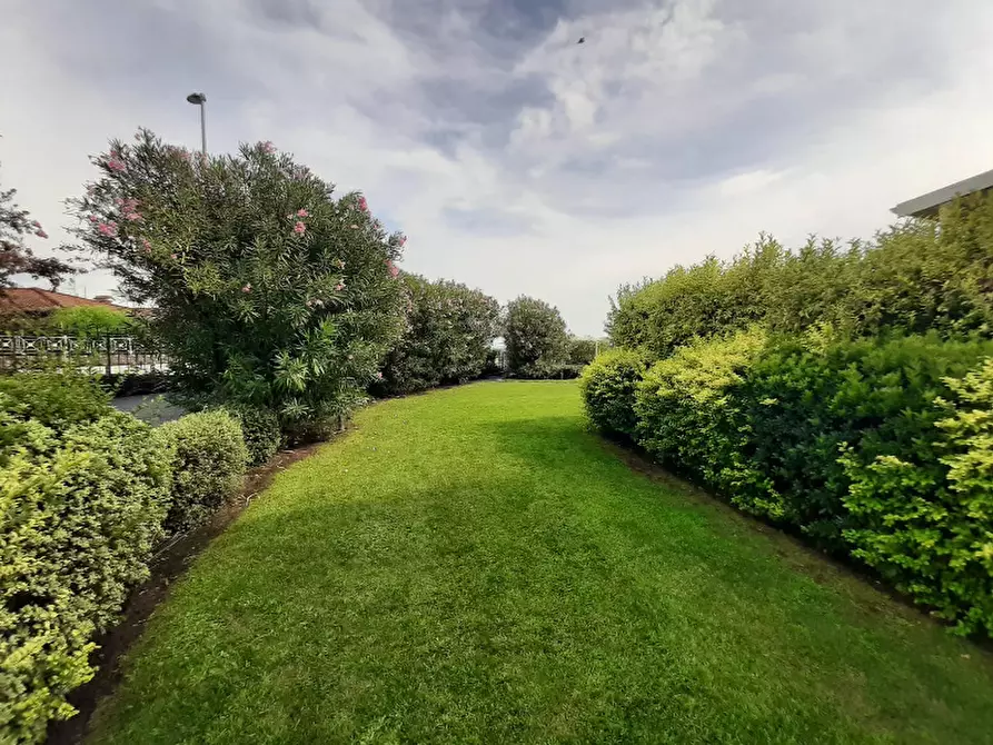 Immagine 3 di Appartamento in vendita  in Via Vedrine a Polpenazze Del Garda