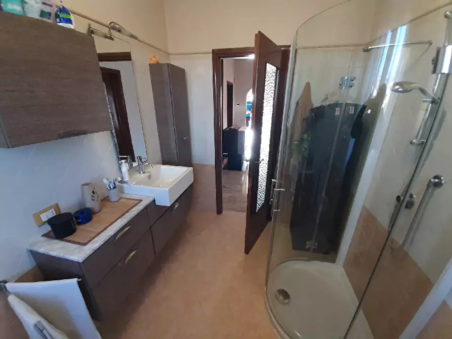 Immagine 12 di Villa in vendita  in Via Serraglie a Puegnago Sul Garda