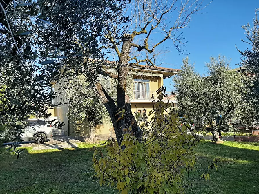 Immagine 6 di Villa in vendita  in Via Serraglie a Puegnago Sul Garda