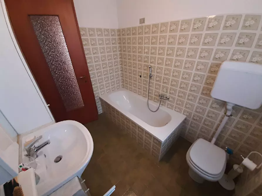 Immagine 15 di Casa bifamiliare in vendita  in Via dei colli a Manerba Del Garda