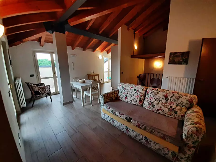 Immagine 6 di Appartamento in vendita  in Piazzale Caduti a Padenghe Sul Garda