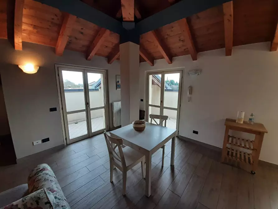 Immagine 10 di Appartamento in vendita  in Piazzale Caduti a Padenghe Sul Garda