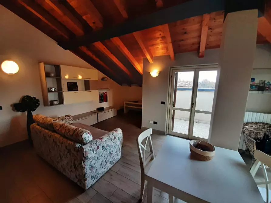 Immagine 9 di Appartamento in vendita  in Piazzale Caduti a Padenghe Sul Garda