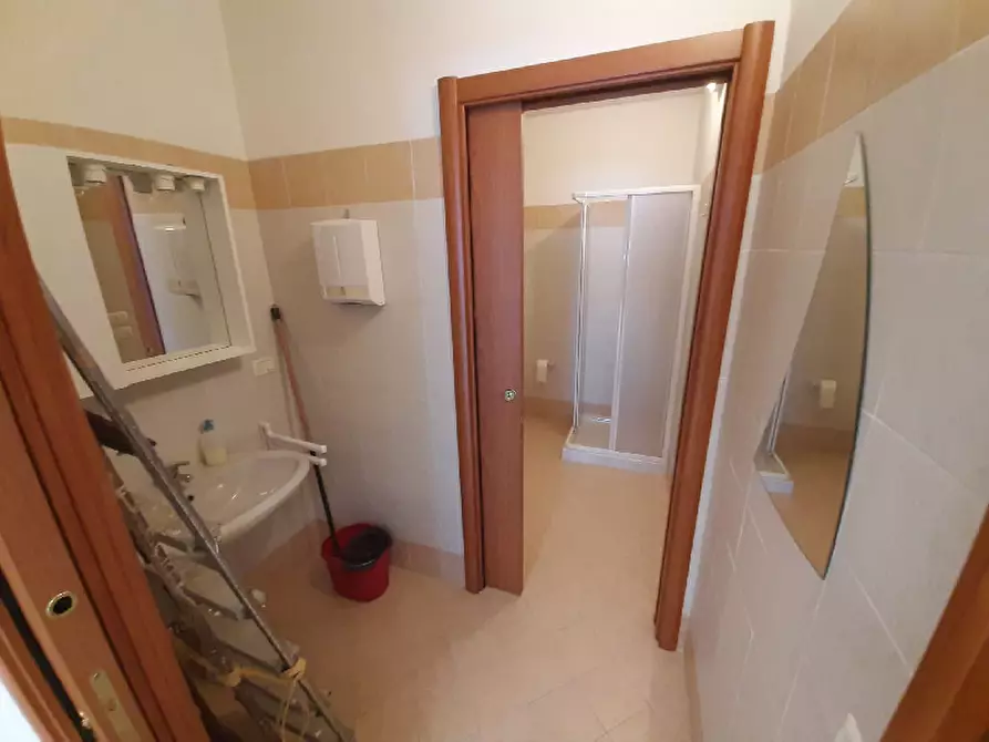 Immagine 17 di Ufficio in vendita  in Via case sparse serraglie, 65 a Manerba Del Garda