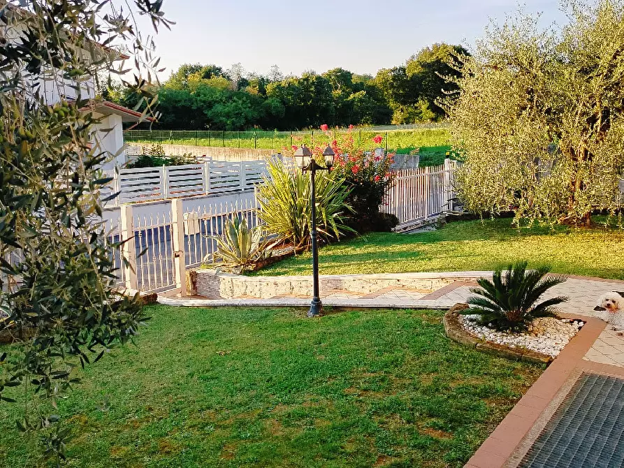 Immagine 6 di Villa in vendita  in Via Campagnola a Muscoline