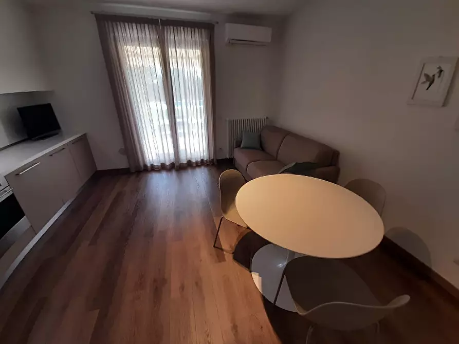 Immagine 16 di Appartamento in affitto  in Via sissiline, 1 a San Felice Del Benaco