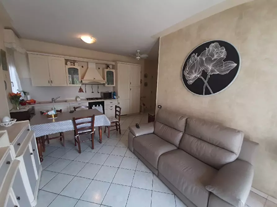 Immagine 9 di Appartamento in vendita  in Via Case Sparse Serraglie 123 a Manerba Del Garda