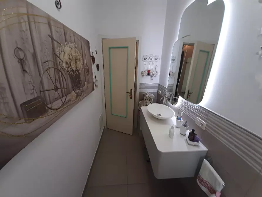 Immagine 18 di Appartamento in vendita  in Via Case Sparse Serraglie 123 a Manerba Del Garda