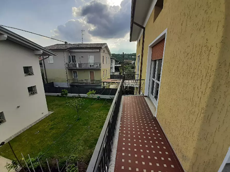Immagine 20 di Appartamento in vendita  in Via dei gradoni a Salò