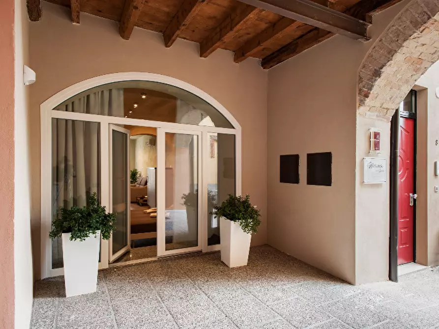 Immagine 19 di Appartamento in vendita  in Via Trento a San Felice Del Benaco