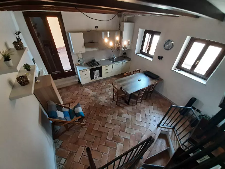 Immagine 2 di Appartamento in vendita  in Via Montesuello a Polpenazze Del Garda